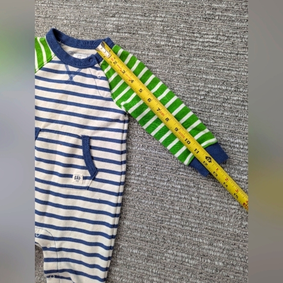 🎈Baby Gap (12-18 Months) One Piece Footless Romper/Pyjamas With Snaps - Picture 11 of 14